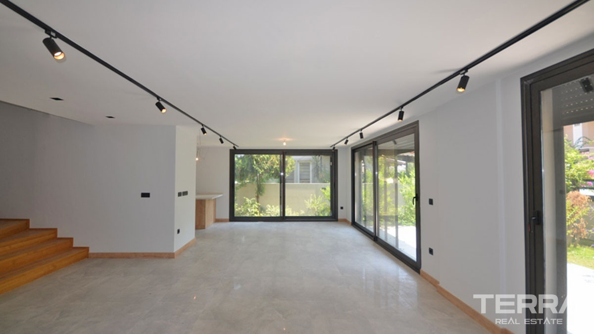 New Detached Villa with Swimming-pool for Sale in Fethiye Centre - 58341