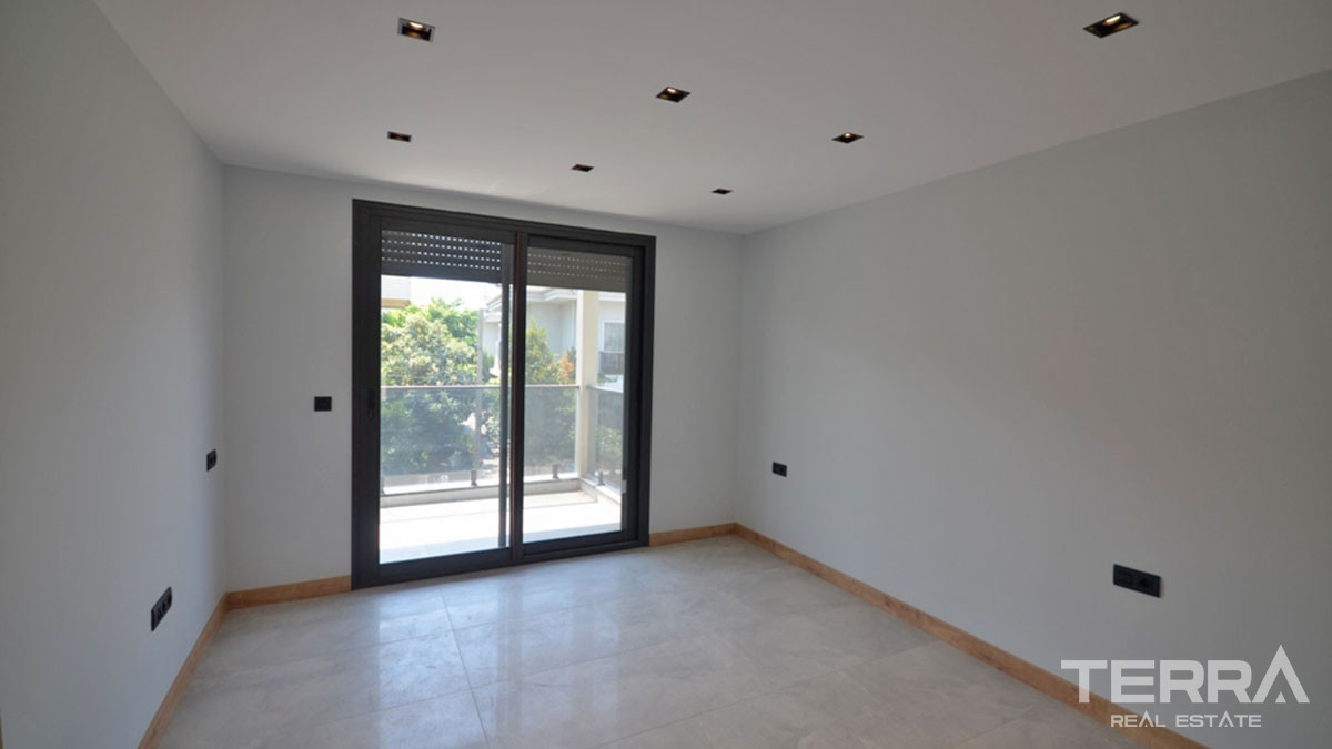 New Detached Villa with Swimming-pool for Sale in Fethiye Centre - 58345