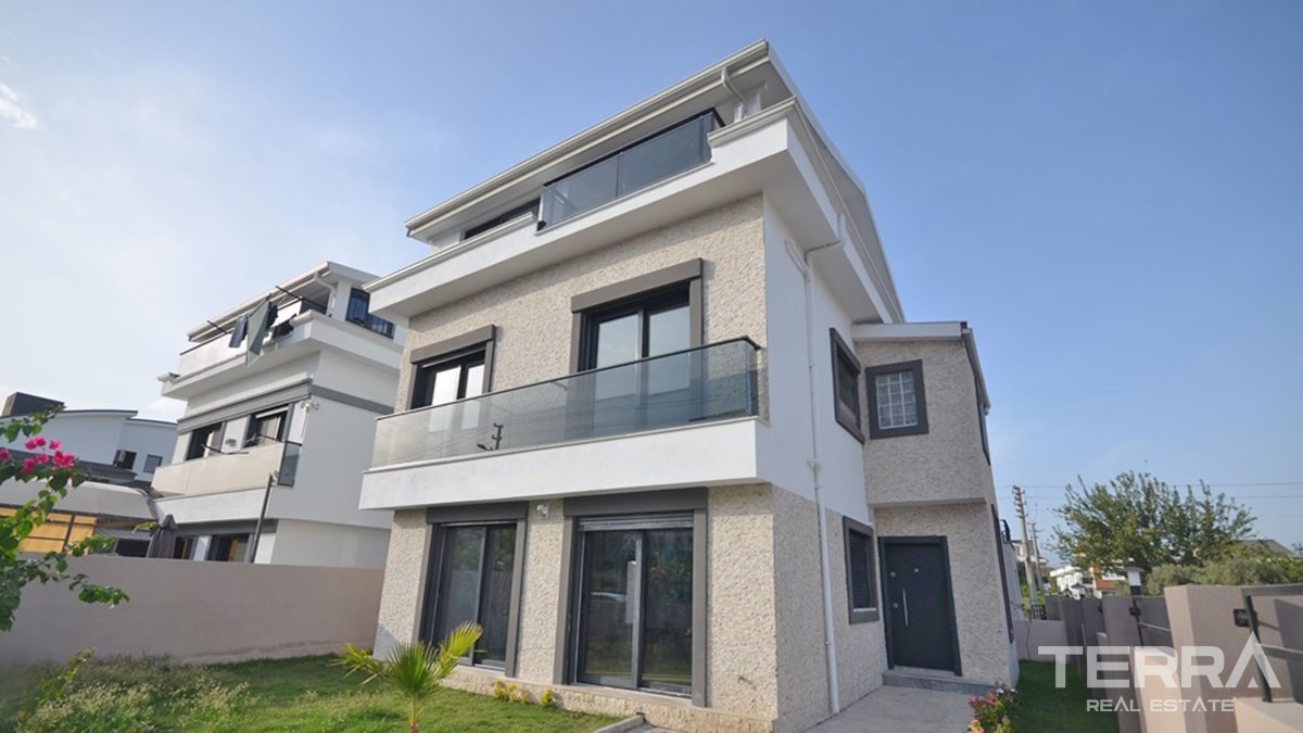 Large Detached Villa with 5 Bedrooms for Sale in Fethiye Centre - 41213