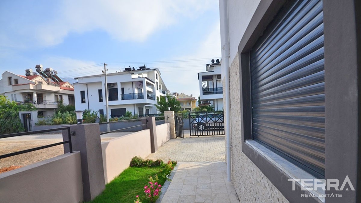 Large Detached Villa with 5 Bedrooms for Sale in Fethiye Centre - 41216