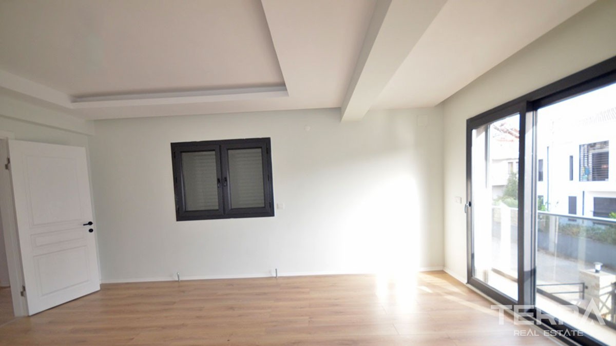 Large Detached Villa with 5 Bedrooms for Sale in Fethiye Centre - 41231