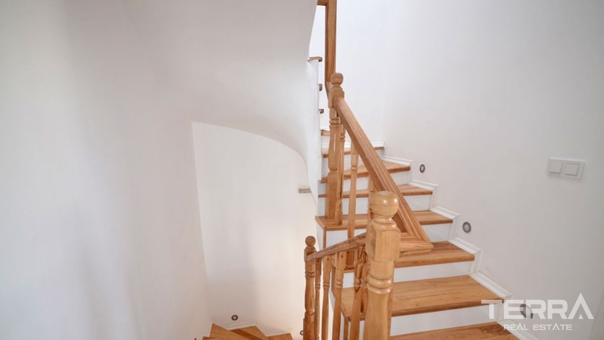 Large Detached Villa with 5 Bedrooms for Sale in Fethiye Centre - 41232