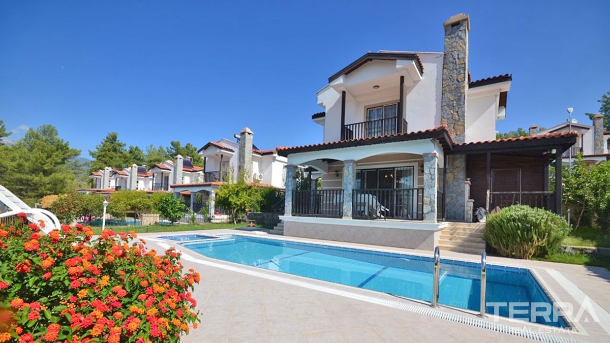 Villa Individuelle Prêt-à-Vivre Emplacement Paisible à Seydikemer - 41901