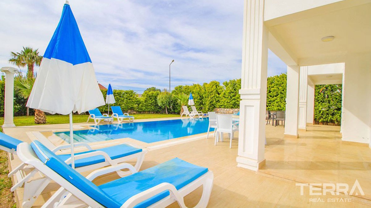 Grande Villa Avec Piscine Privée à Hisarönü Dans un Secteur Recherché - 42218