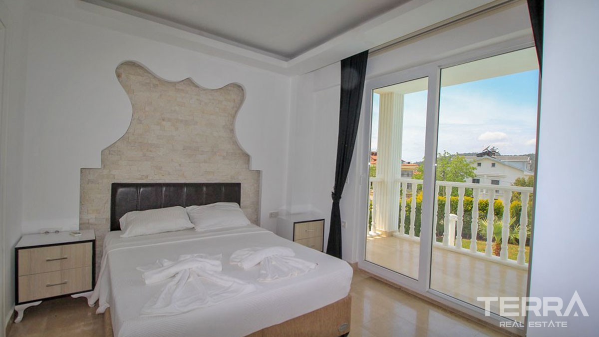 Grande Villa Avec Piscine Privée à Hisarönü Dans un Secteur Recherché - 42223