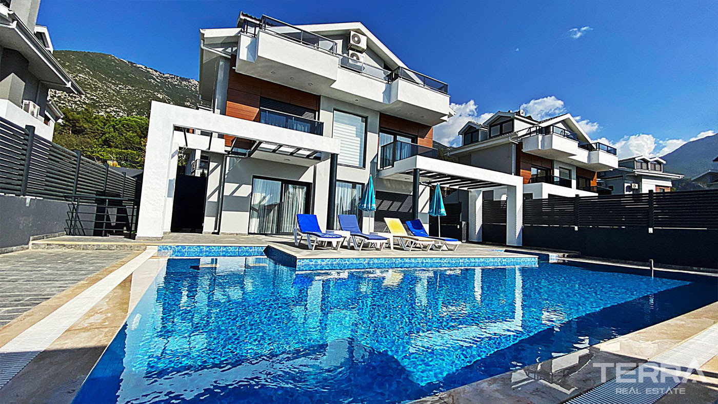 Exclusive Villas with Private Pool and Garden in Ovacık Fethiye - 77133