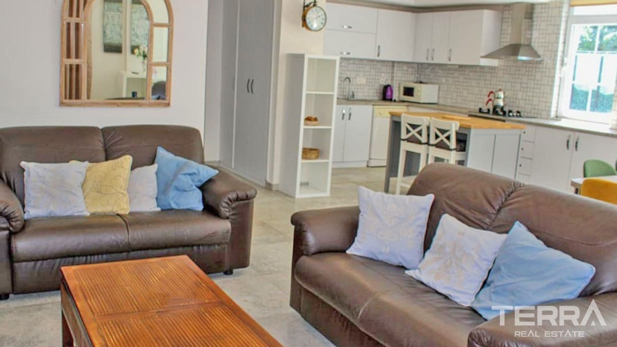 Resale Villa with Walking Distance to the Beach in Fethiye Koca Çalış - 42447