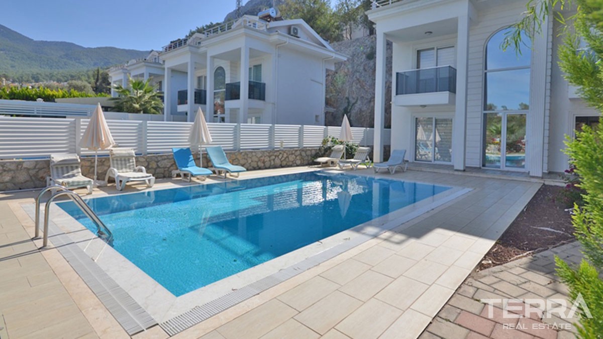 Large Detached Villa with a Private Pool Resale in Ovacık Fethiye - 42904