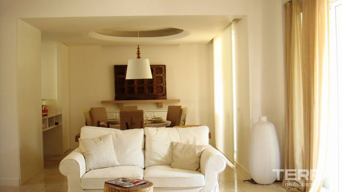 Belle Maison de Cinq Pièces Dans un Cadre Paisible à Göcek Fethiye - 42929