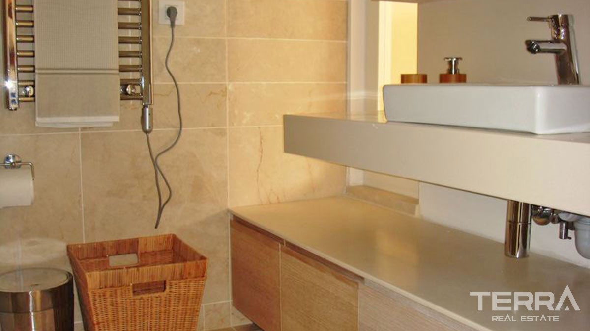 Belle Maison de Cinq Pièces Dans un Cadre Paisible à Göcek Fethiye - 42946