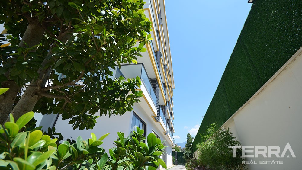 Fantastic 1-Bed Flat with Beach Walking Distance to Buy in Oba Alanya - 43010