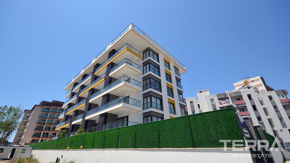Fantastic 1-Bed Flat with Beach Walking Distance to Buy in Oba Alanya - 43033