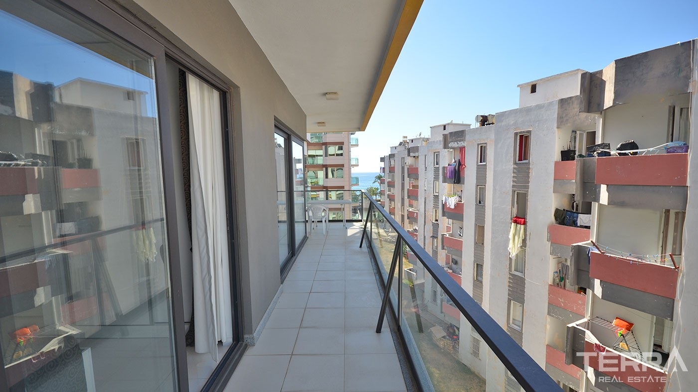 Fantastic 1-Bed Flat with Beach Walking Distance to Buy in Oba Alanya - 43054