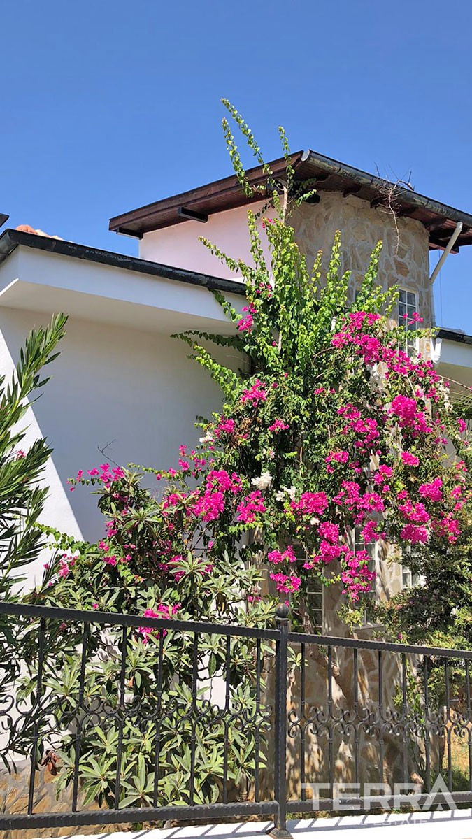 Villas with Splendid Amenities and Green Area for Sale in Alanya - 43755