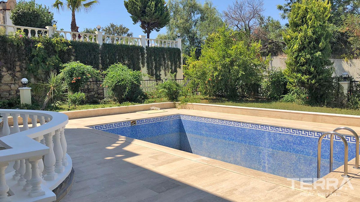 Villas with Splendid Amenities and Green Area for Sale in Alanya - 43760