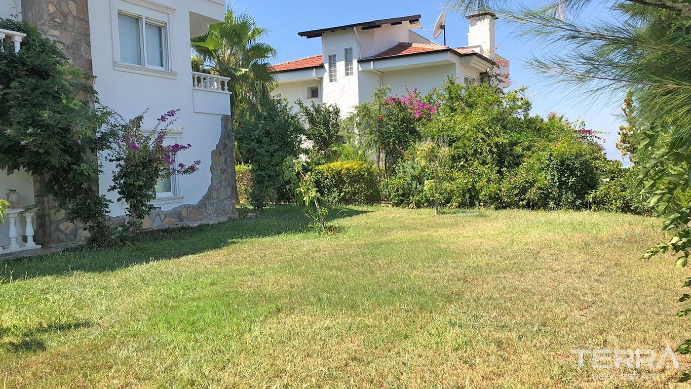Villas with Splendid Amenities and Green Area for Sale in Alanya - 43767