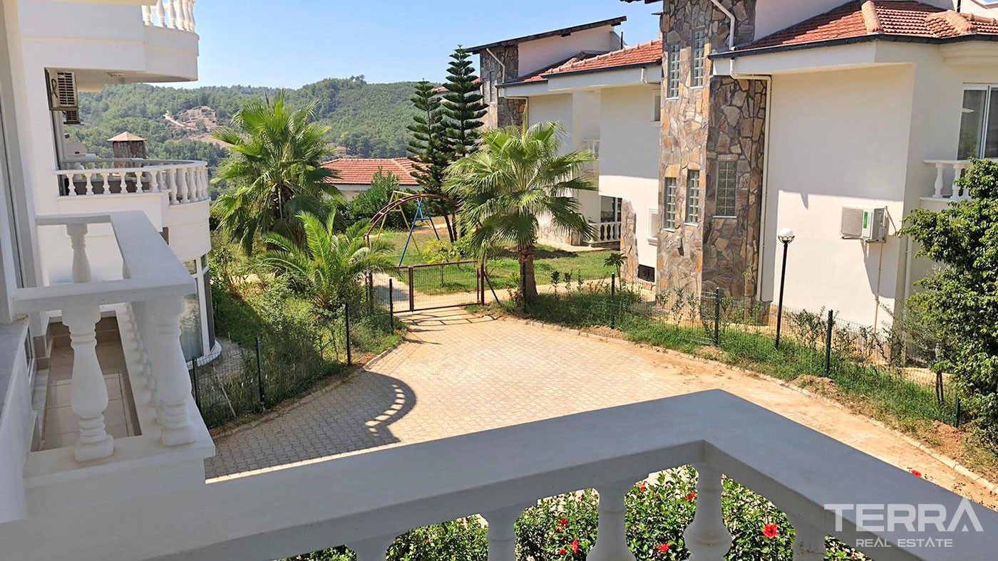 Villas with Splendid Amenities and Green Area for Sale in Alanya - 43772