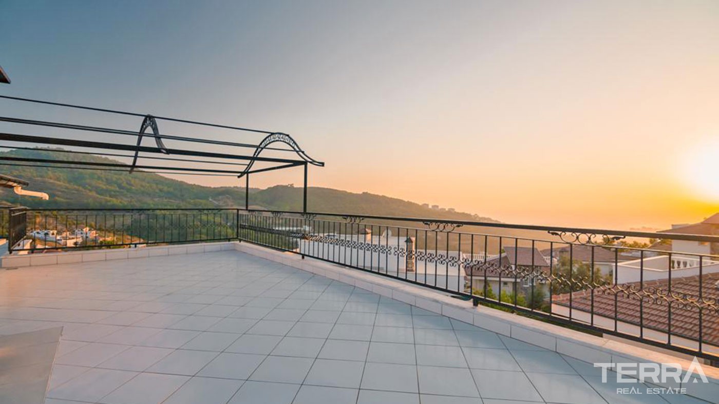 Villas with Splendid Amenities and Green Area for Sale in Alanya - 43775
