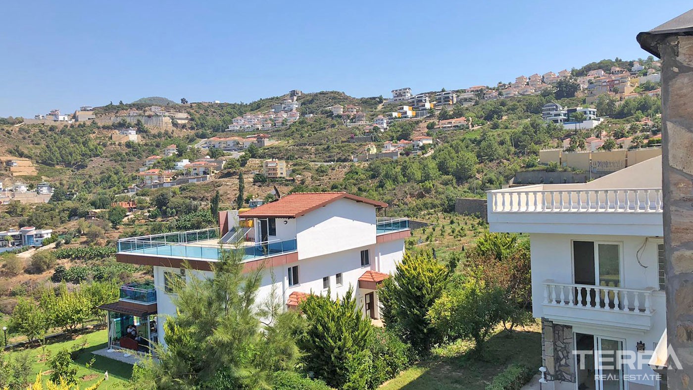 Villas with Splendid Amenities and Green Area for Sale in Alanya - 43794