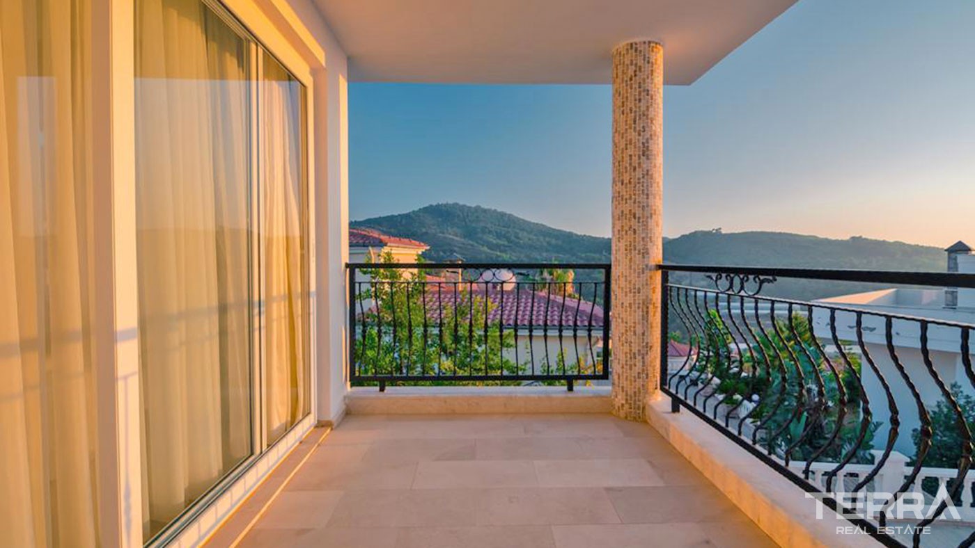 Villas with Splendid Amenities and Green Area for Sale in Alanya - 43797