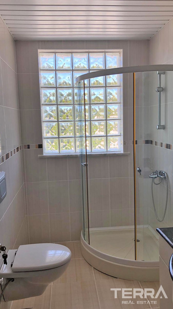 Villas with Splendid Amenities and Green Area for Sale in Alanya - 43829