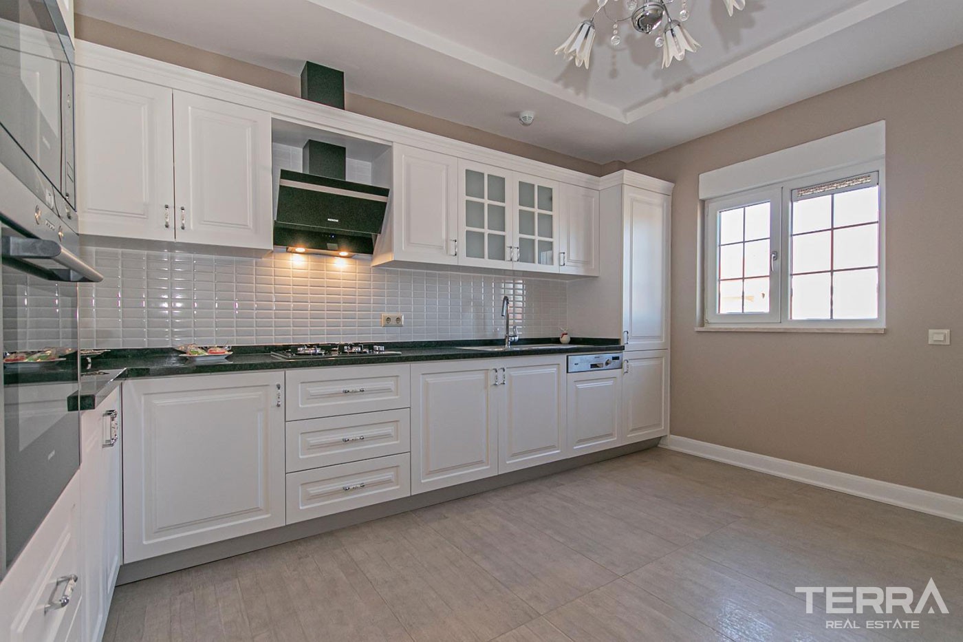 High-Quality Flats to Buy in a Luxurious Complex in Antalya Döşemealtı - 44223