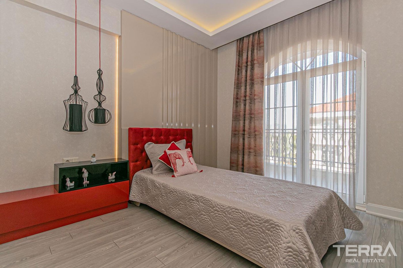 High-Quality Flats to Buy in a Luxurious Complex in Antalya Döşemealtı - 44228