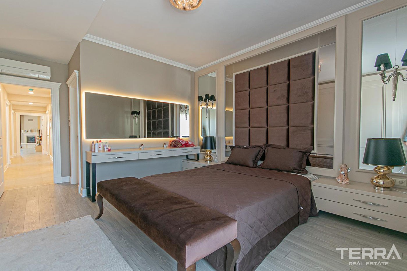 High-Quality Flats to Buy in a Luxurious Complex in Antalya Döşemealtı - 44246