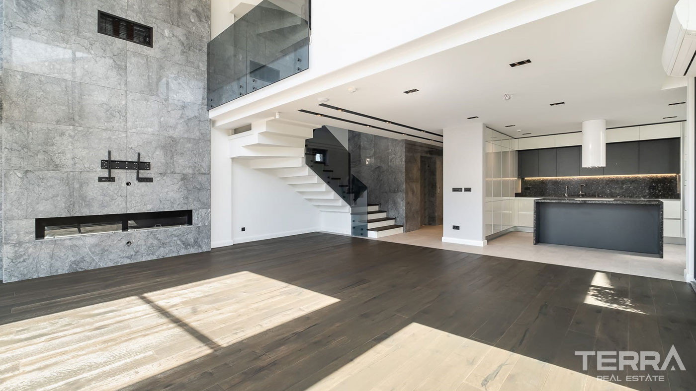 Belle Villa Individuelle Avec Cinq Chambres à Vendre à Antalya Lara - 59365