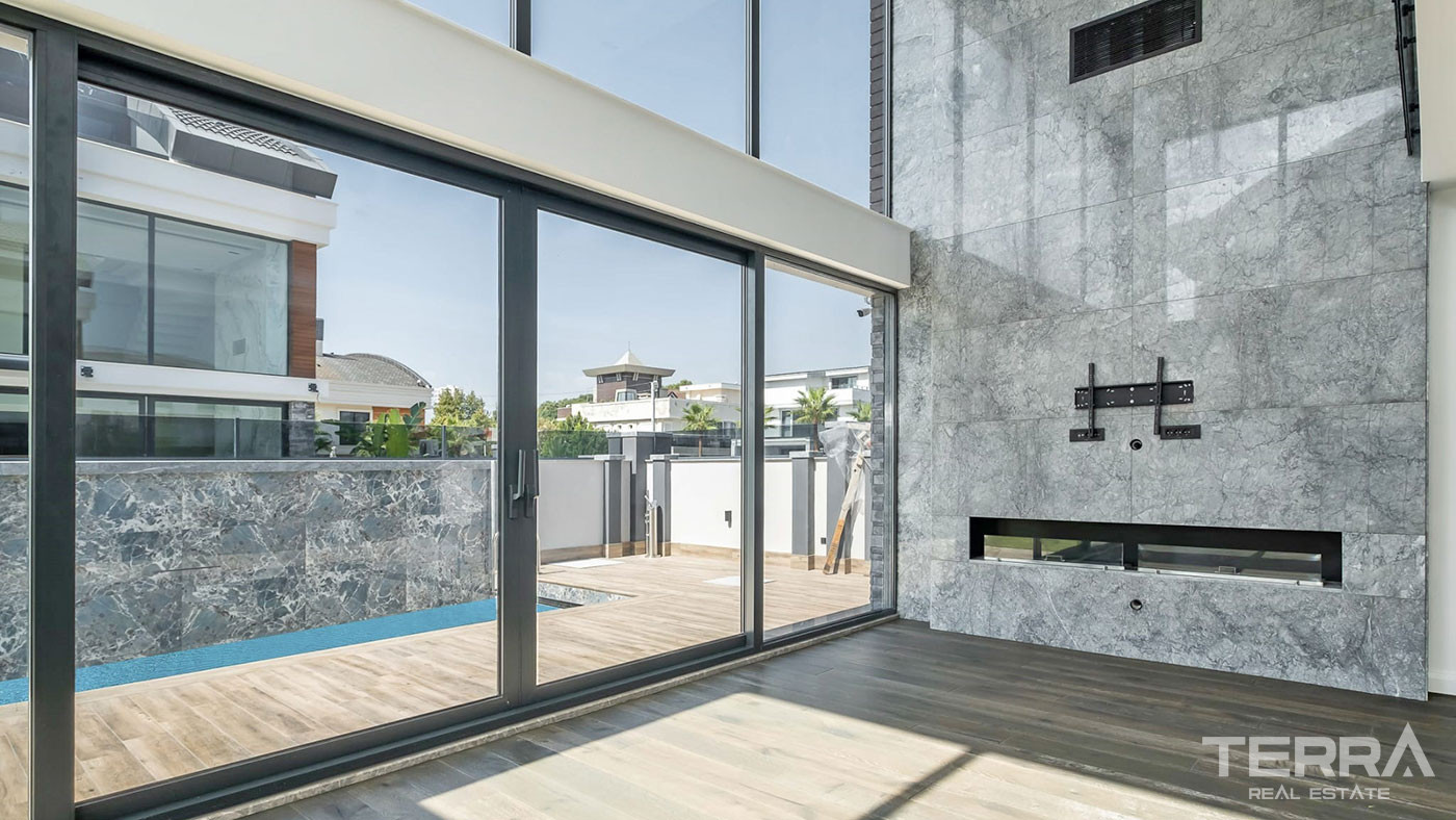 Belle Villa Individuelle Avec Cinq Chambres à Vendre à Antalya Lara - 59380