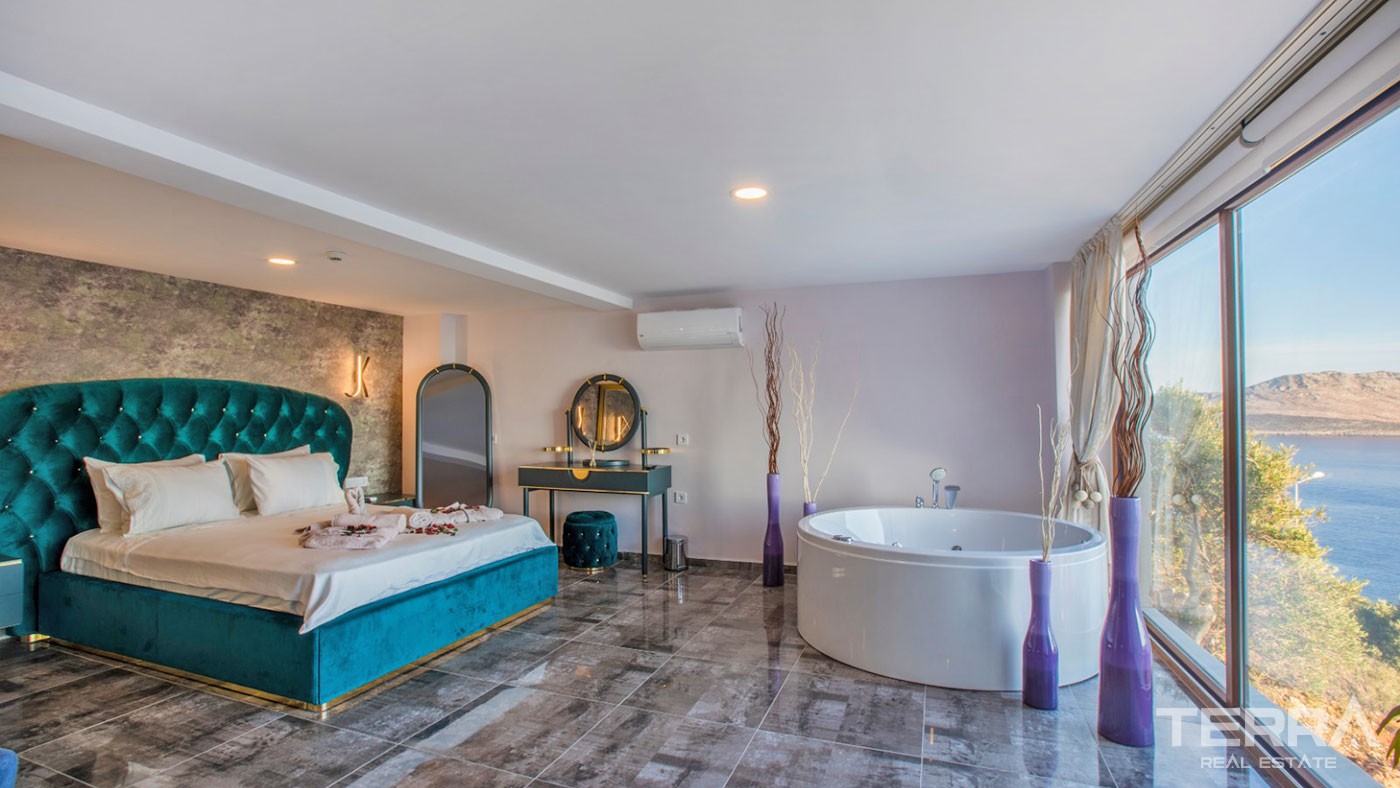 Luxury Boutique Hotel for Sale on Çukurbağ Peninsula in Kaş Antalya - 44853