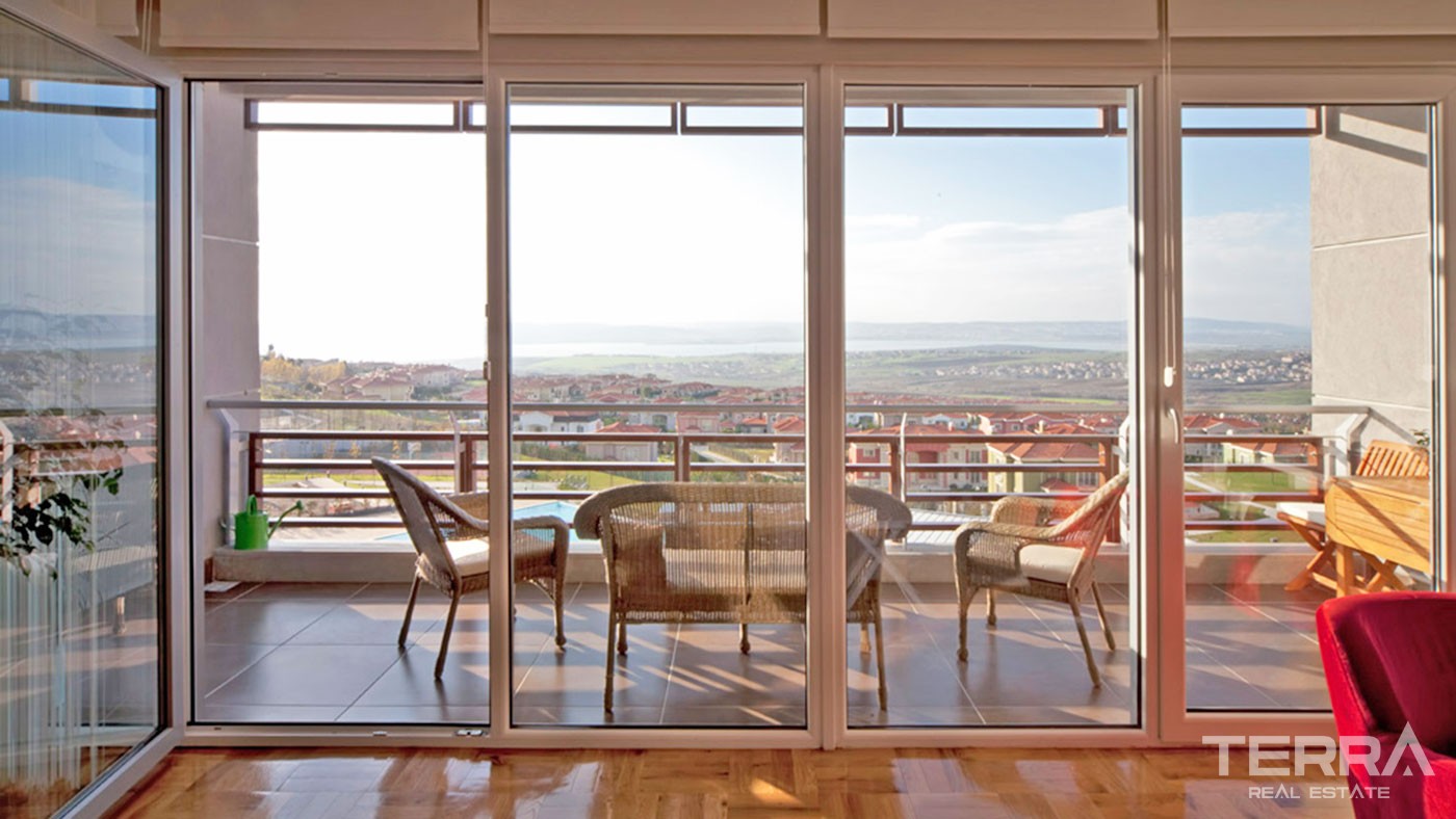 Appartements Spacieux Avec Terrasses à Vendre à Istanbul Büyükçekmece - 44896