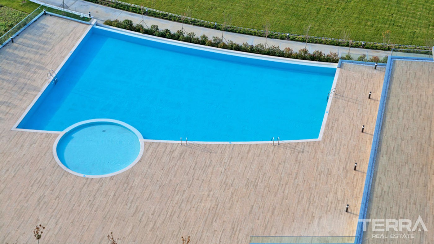 Appartements Spacieux Avec Terrasses à Vendre à Istanbul Büyükçekmece - 44899