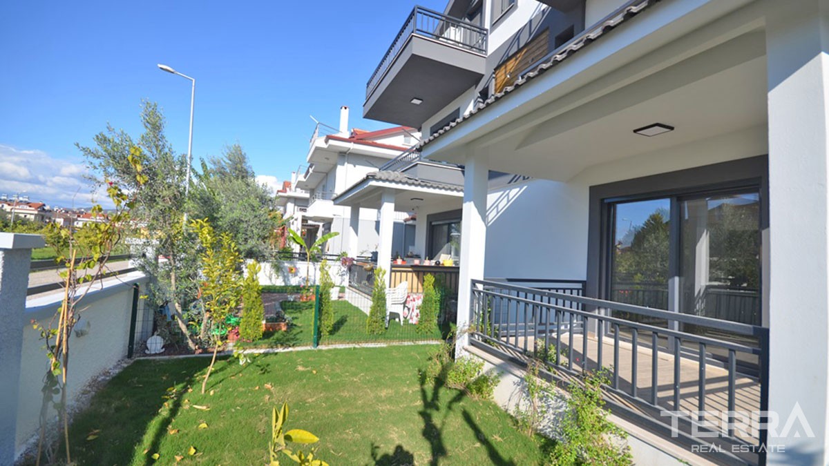 Semi-Detached 4-Bed Villa for Sale in Fethiye Town Center - 45366