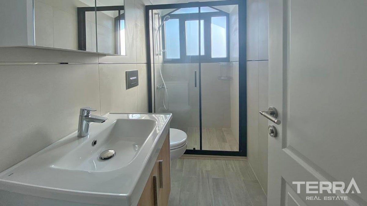Semi-Detached 4-Bed Villa for Sale in Fethiye Town Center - 45370