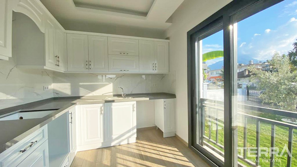 Semi-Detached 4-Bed Villa for Sale in Fethiye Town Center - 45375