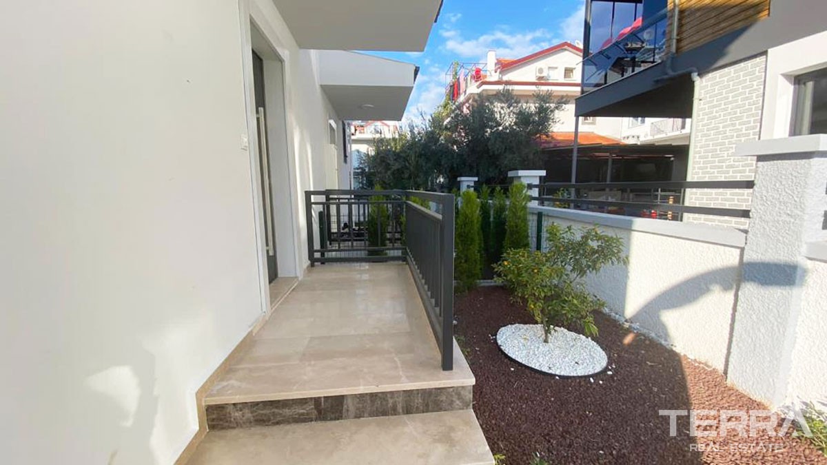 Semi-Detached 4-Bed Villa for Sale in Fethiye Town Center - 45380