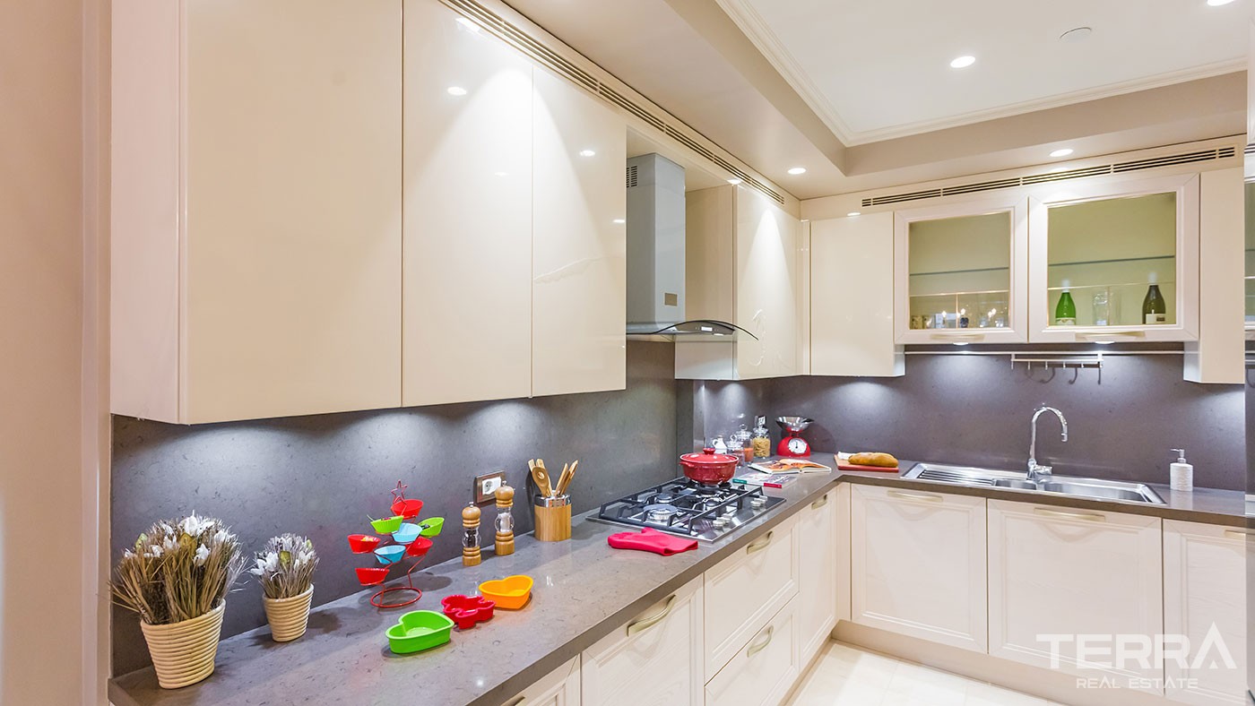 Luxury Flats for Sale in a Multifuncional Complex in Üsküdar Istanbul - 45930