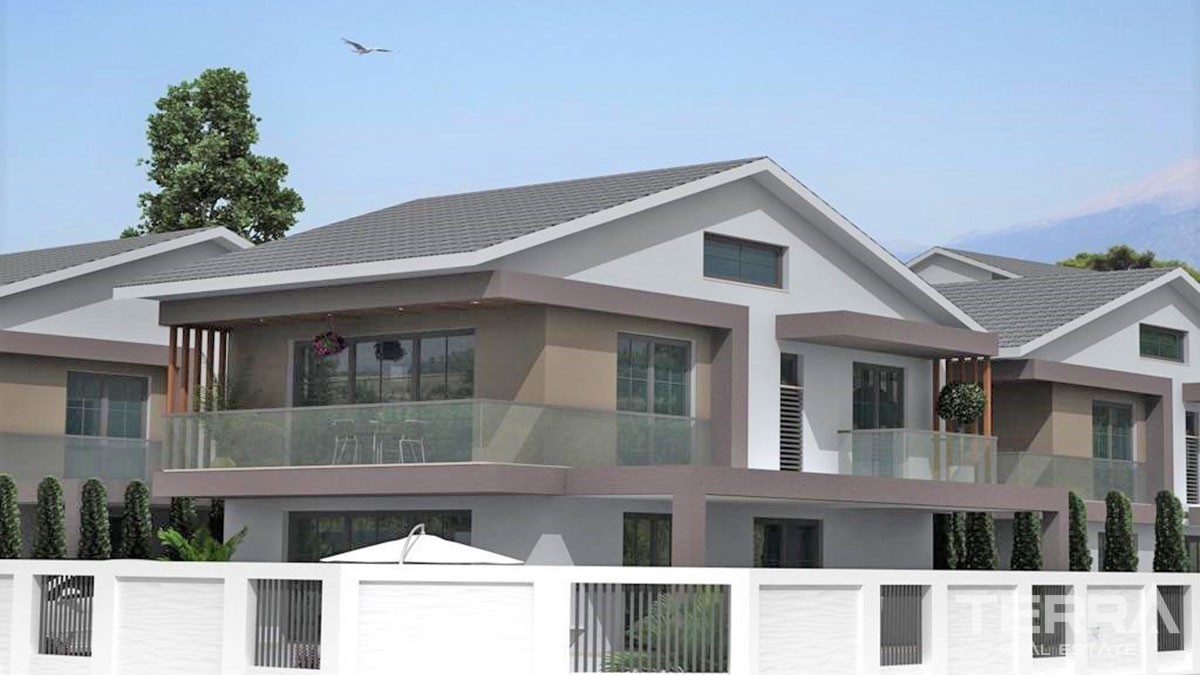 Maisons Mitoyennes Avec Piscine Privée à Vendre à Fethiye Centre-Ville - 45389