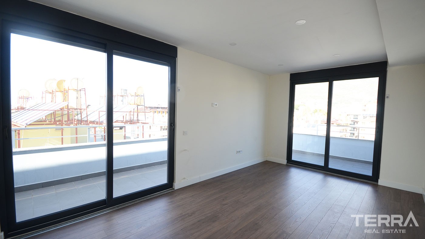 Spacieux Appartement en Duplex Avec 5 Chambres à Alanya Centre-Ville - 46481