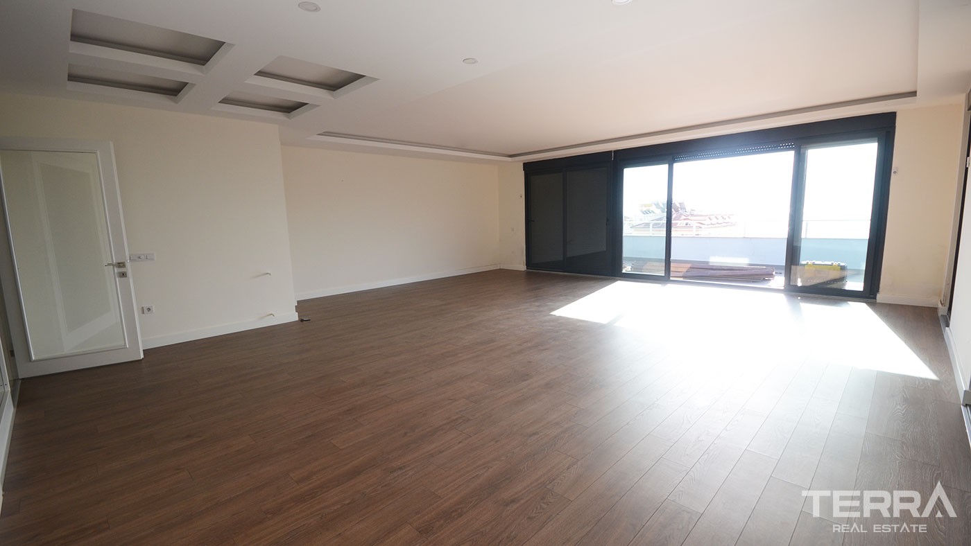 Spacieux Appartement en Duplex Avec 5 Chambres à Alanya Centre-Ville - 46495