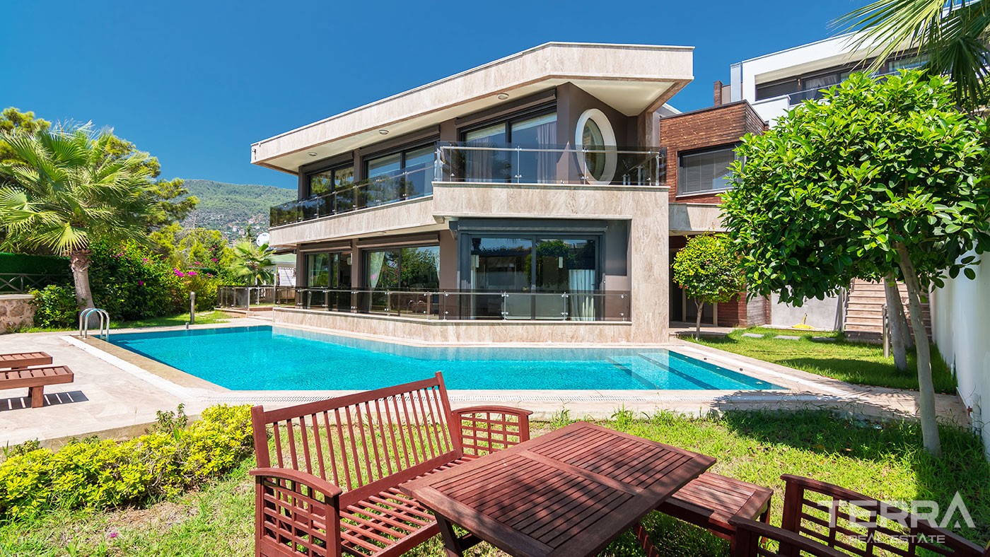 Smart Home Villa with a Splendid Sea-View to buy in Alanya Bektaş - 46670