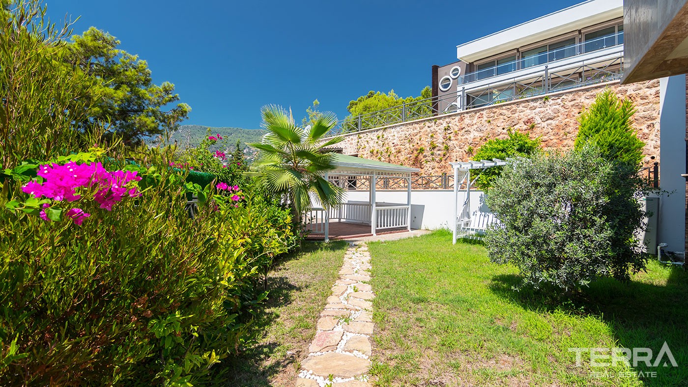 Smart Home Villa with a Splendid Sea-View to buy in Alanya Bektaş - 46675