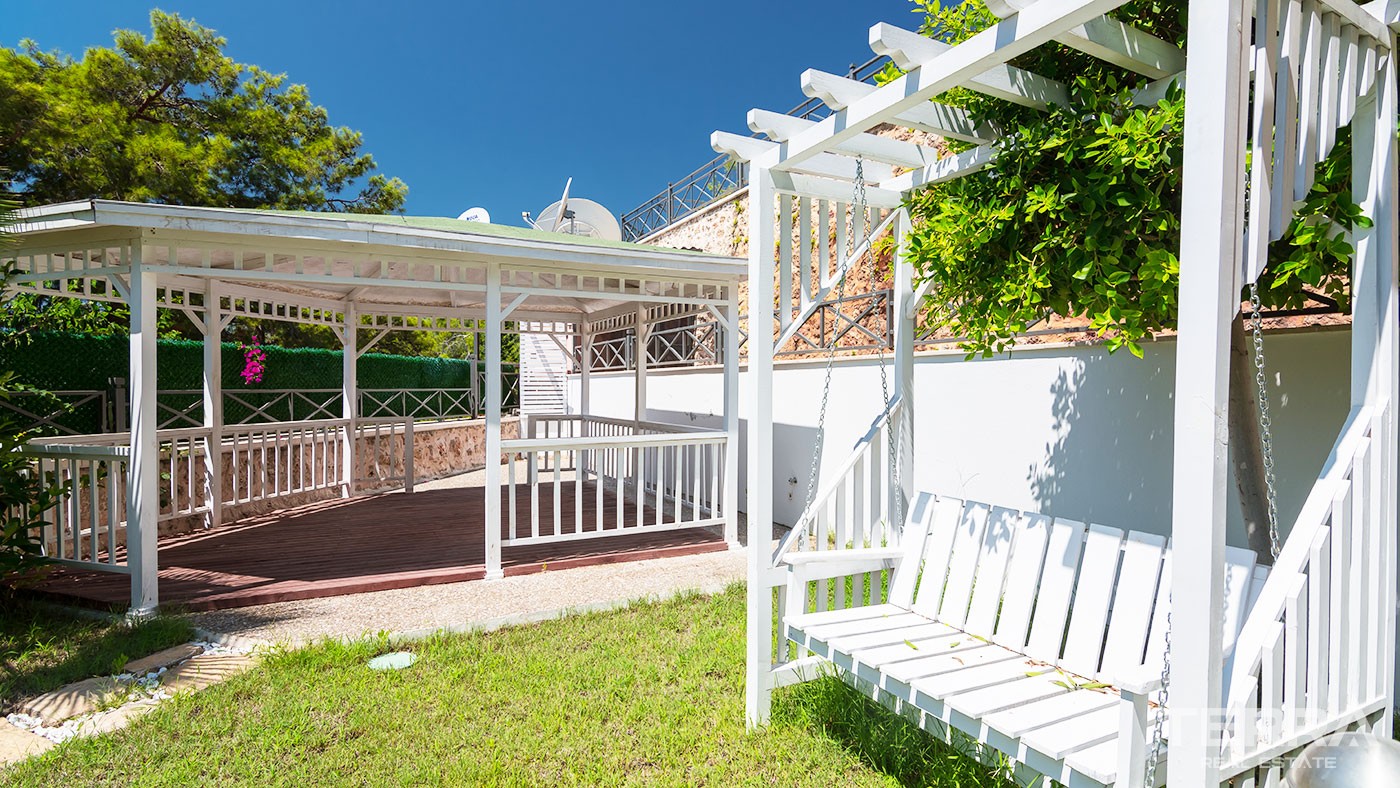 Smart Home Villa with a Splendid Sea-View to buy in Alanya Bektaş - 46676
