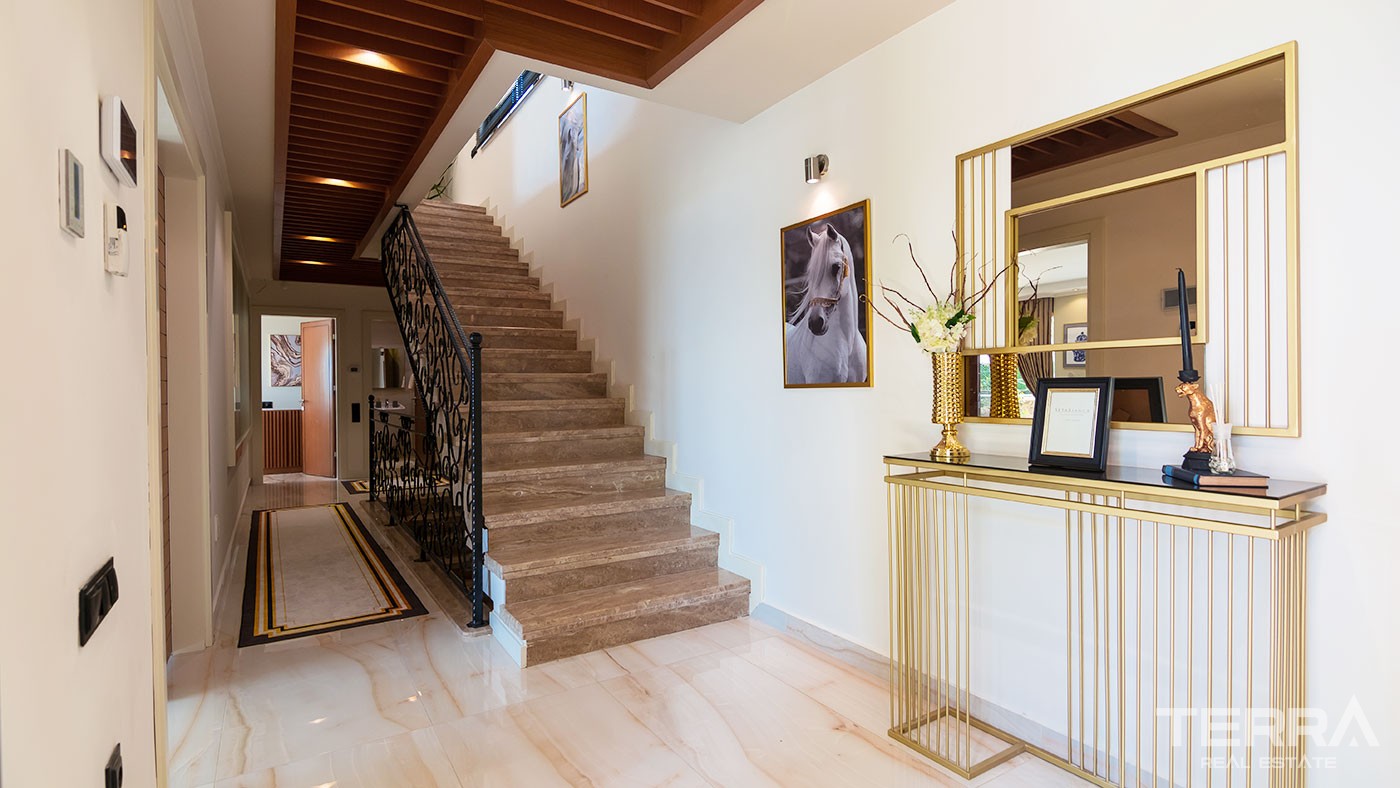 Smart Home Villa with a Splendid Sea-View to buy in Alanya Bektaş - 46677
