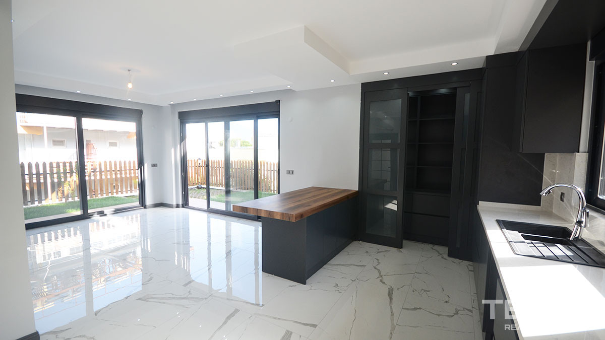 Fabiolous Villa for Sale Located on the Beautiful Alanya Peninsula - 48228