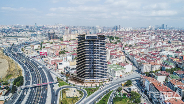 Luxury Investment Flats with Big Terraces in Empire İstanbul, Avcılar