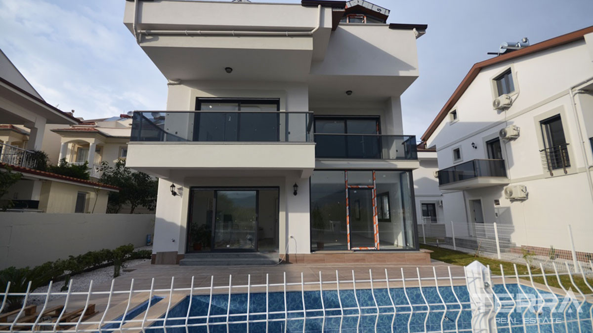 Detached Villa With a Sea-view & Private Pool for Sale in Fethiye Town - 49332