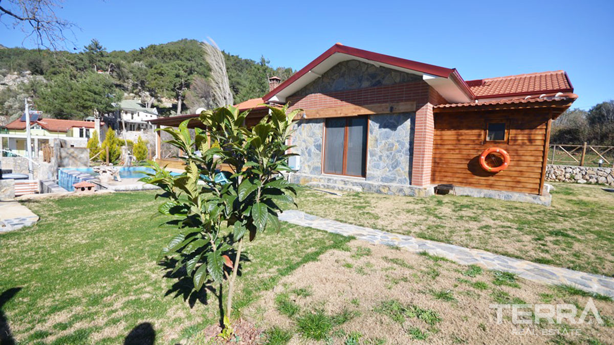 Formidable Maison Sur Terrain Privé de 1000 m2 à Üzümlü Fethiye - 49400