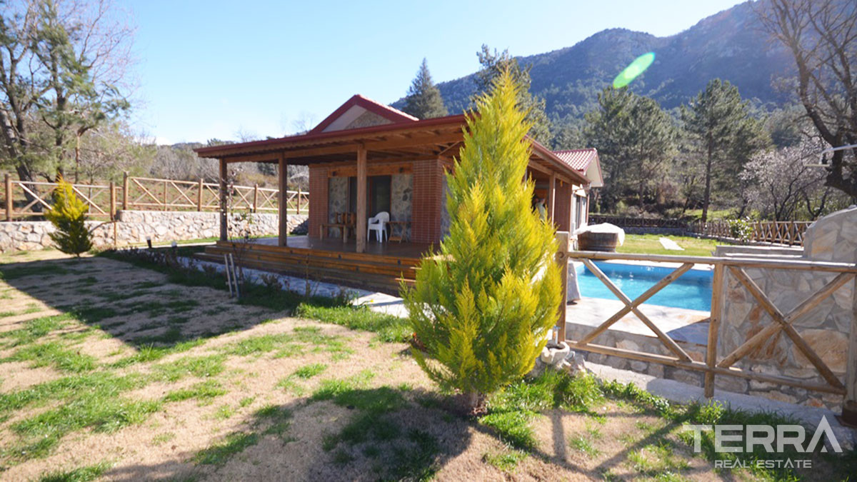 Formidable Maison Sur Terrain Privé de 1000 m2 à Üzümlü Fethiye - 49403